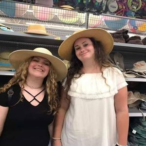 Meet your Posher, Nancy